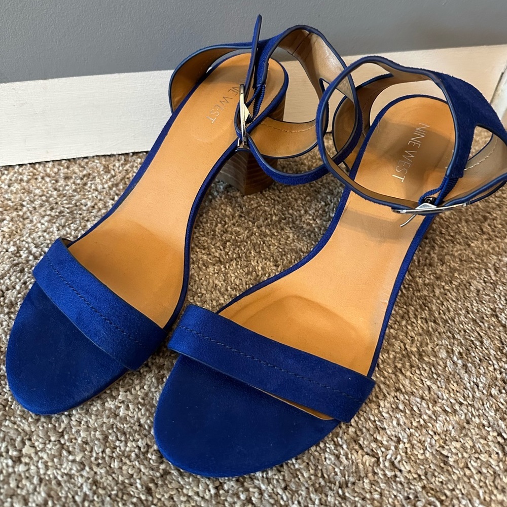 Nine West - Blue Heels With Elegant Suede Design (Size 8.5)